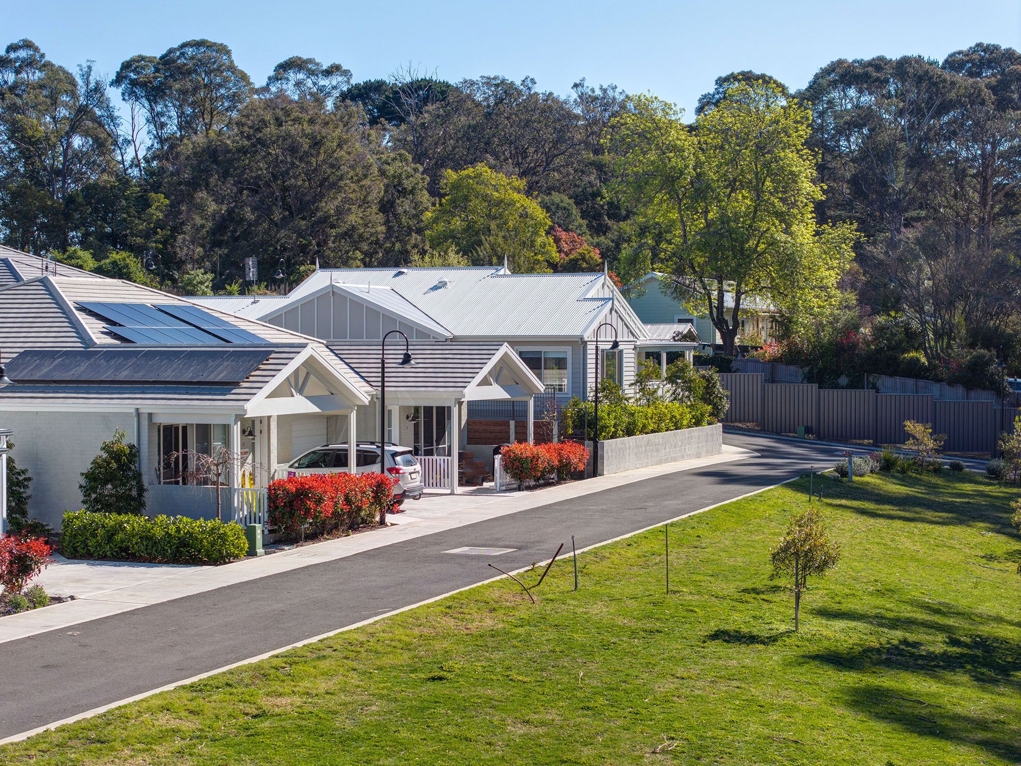 Freestanding, single-level homes surrounded by landscaped gardens and mature trees at Woodside Bundanoon.